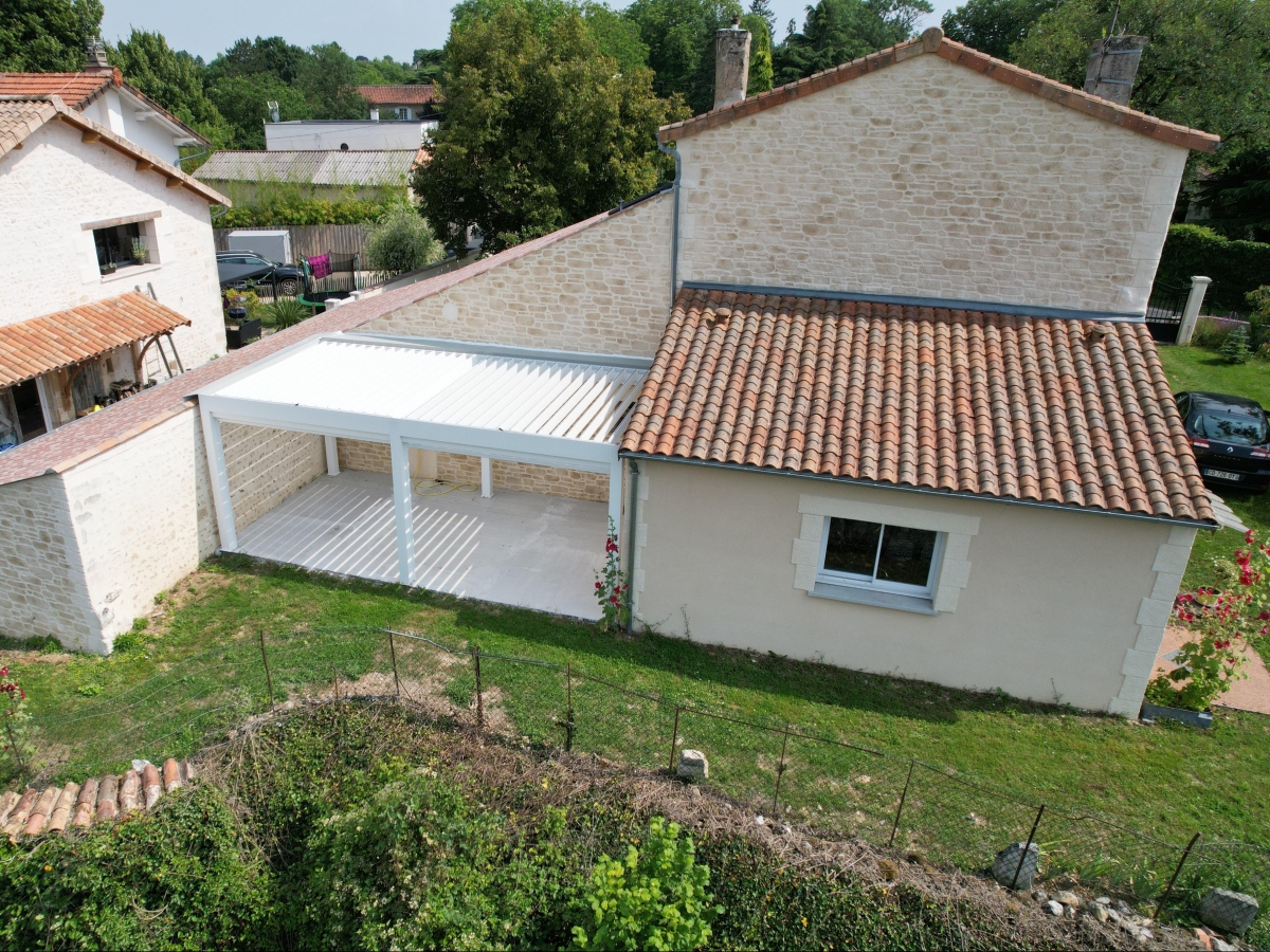 RAVALEMENT DE FAÇADE TRADITIONNEL - Pourquoi ne pas envisager le ravalement de façade avec un enduit d’extérieur ? 